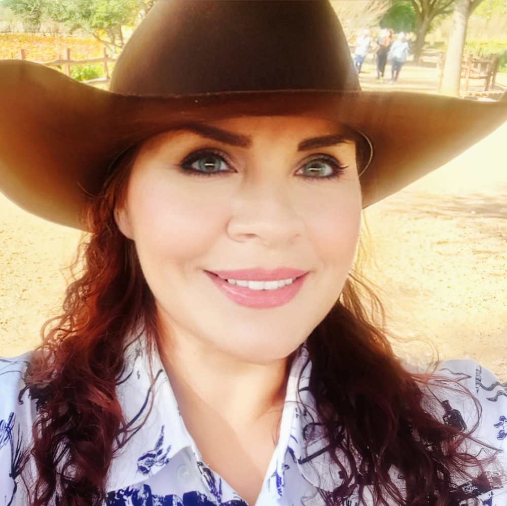 Meet your Posher, Maribel